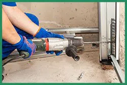 Quality Garage Door Service Bronx, NY 347-329-1139 - installation-sid-gr-22m